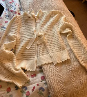 White sweater  thumbnail 1