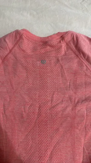 Lululemon Coral Swiftly Tech Short Sleeve thumbnail 2