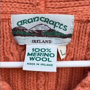 Like New Aran Crafts Merino Wool Cable Knit Crop Lngth Scallop Hem Sweater Large thumbnail 2