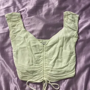 Princess Polly Crop top thumbnail 1