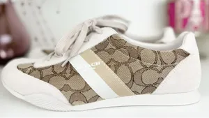 Coach Kelson Outline Signature Sneaker Size 7.5 thumbnail 1