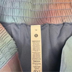 Lululemon Hotty Hot High Rise Short Athletic Shorts Chroma Drift Blue 14 NWT thumbnail 11