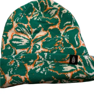 New FREE PEOPLE Jumping Jacquard Beanie Green Floral knit hat FP Movement thumbnail 2