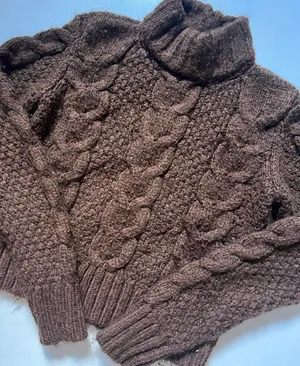 American Eagle sweater thumbnail 1