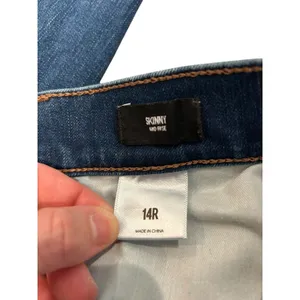 Express Skinny Mid Rise Jeans Medium Wash Ankle Slit Blue Denim 14R thumbnail 7