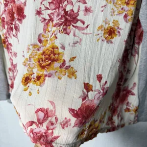Altar'd State Floral Chiffon Shirt with Pocket Women's Size L thumbnail 4