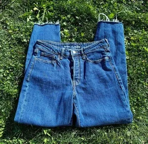 Old Navy High-Waisted Secret-Slim Pockets O.G. Straight Jeans thumbnail 1