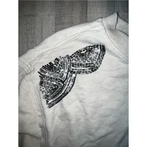 Jessica Simpson JS Khissa Crew Neck Pullover Sweatshirt Oatmeal Heather thumbnail 2