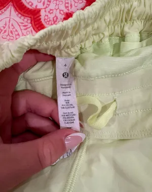 lululemon hotty hots thumbnail 3