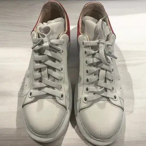 Alexander McQueen Platform Sneakers in White and Red Size 8 thumbnail 2