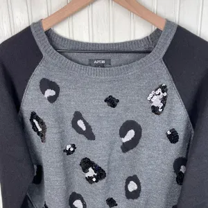 Apt. 9 Women's Leopard Print Sequin Embellished Crew Neck Sweater Size Large thumbnail 4