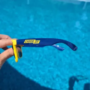 Cupcake Wine Vineyards Yellow & Blue Choose Joy Branded 400 UV Sunglasses - NWOT thumbnail 3