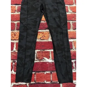 Lululemon legging size 6 thumbnail 4