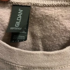 Gildan Unisex purple/grey/brown crew neck sweater thumbnail 3