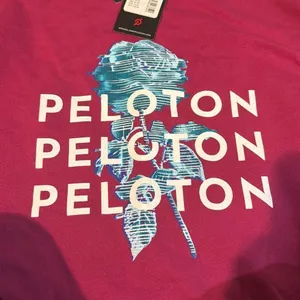 NWT Peloton Women Oversized Crewneck Long Sleeve‎ Logo Casual Sweatshirt Med thumbnail 4