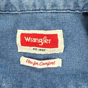 Wrangler Denim Short Sleeve Embroidered Button Down Shirt Blue‎ Women L Raw Hem thumbnail 7