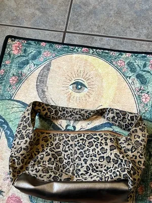 Leopard Print Shoulder Bag thumbnail 7