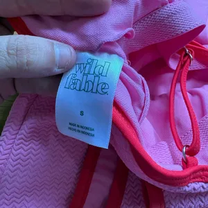 Shade & Shore Small Pink Textured One Piece Swimsuit Scoop Neck Adjustable Red thumbnail 10