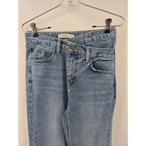 Dayran Straight Leg‎ Jeans Womens Size 1 Blue Crossover Asymmetrical Waist Denim thumbnail 3