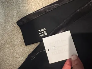 NWT Barry’s Fit Black High-Waist Active metallic Leggings thumbnail 4