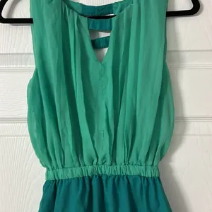 Super cute dress thumbnail 3