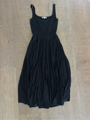 reformation sleeveless black midi dress thumbnail 2