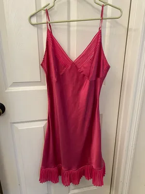 Valerie Stevens Hot Pink Satin Slip with Pleated Hem 100% Silk thumbnail 2