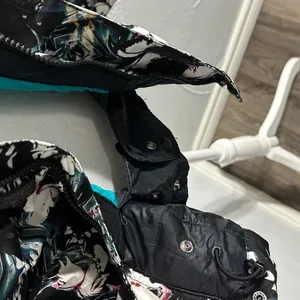 Volcom Women’s Snowboard Jacket Floral Print Hooded Winter Snow Ski, 8k. thumbnail 6