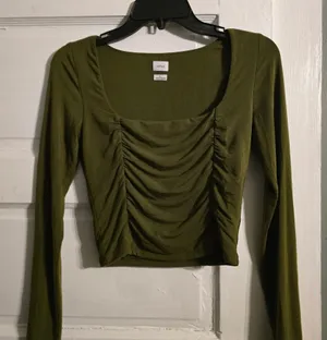 Wilfred Olive Green Ruched Square-Neck Crop Top thumbnail 1