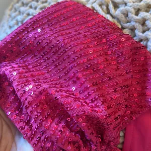 ELQUCHOU PINK SEQUIN CROP TOP Size M thumbnail 2