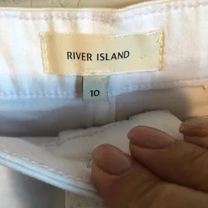 River Island White High‎ Waist Denim Shorts thumbnail 3