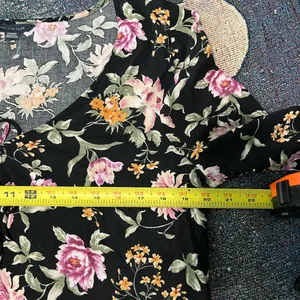 American Eagle Black Floral Tie-Front Blouse M Silky Viscose Resort Casual Top thumbnail 12