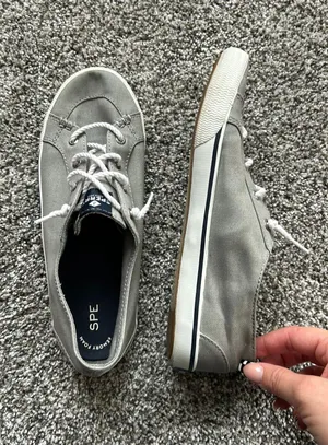 Gray Size 8 thumbnail 3