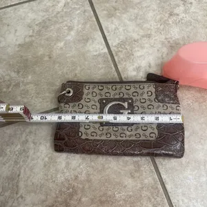 Guess Monogram Canvas Brown Croc Embossed Wristlet Clutch Silver G Logo Bag thumbnail 9