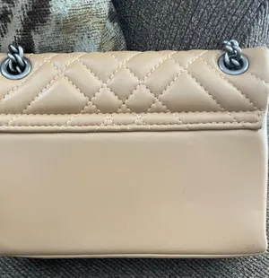 KURT GEIGER London Brixton Lock Camel Diamond Quilted Shoulder Bag thumbnail 4