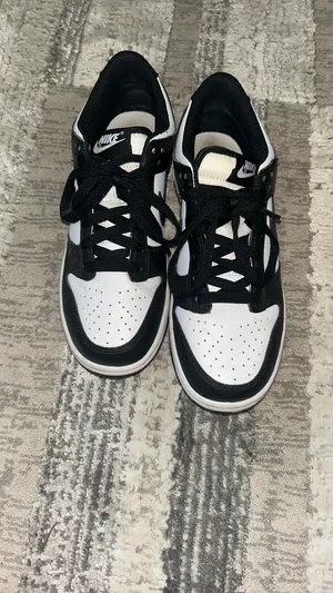 Women’s Nike Panda Dunk Low thumbnail 3
