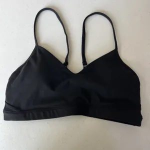 Athleta sports Bra A b C MEDIUM Black Adjustable Straps removable athletic thumbnail 3