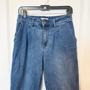 Bagatelle Collection Pleated Wide Leg Jeans Size 27 High Waist Dark Denim Casual thumbnail 2