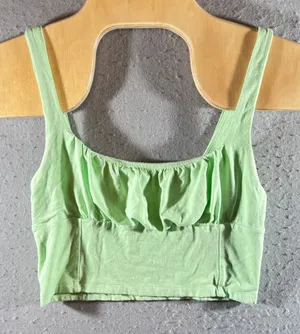 1057 |‎ Wilfred Free Aritzia Slim Fit Orbit Crop Top Tank Lime Green Womens M thumbnail 1