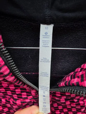 Lululemon Scuba Hoodie in wine size 10 thumbnail 7