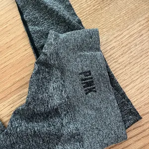 Victoria’s Secret Leggings thumbnail 2