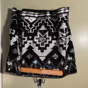 Express Women's Size Large Mini Skirt Black Silver White Sequins Aztec Pull On thumbnail 2