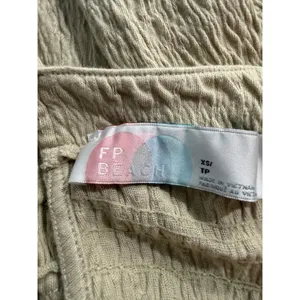 Free People Beach Beige Crinkle‎ Babydoll Mini Dress Puff Sleeve XS OB1122436 thumbnail 3