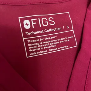 Womens FIGS pink/raspberry scrub top thumbnail 2