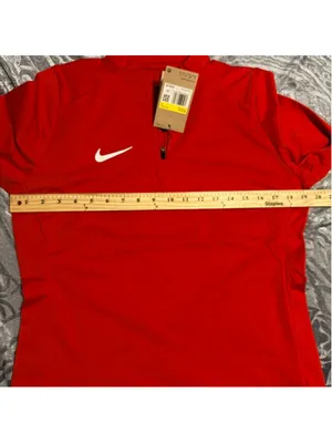 Nike EUC Women's Storm-Fit 1/4 Zip Top Red Small - $105 Retail h thumbnail 10