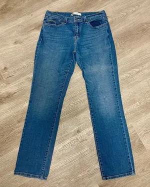 Levi’s 505 Straight Leg Jeans thumbnail 1