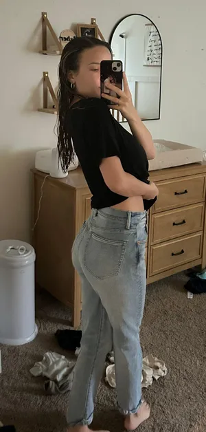 American Eagle Jeans thumbnail 4