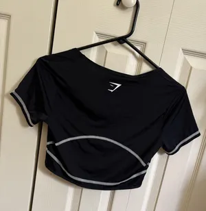 Gymshark Stitch Feature Crop Top thumbnail 4