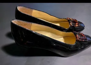 Ann Marino Shoes!! Size 8 thumbnail 1