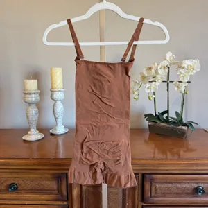 SKIMS Seamless Sculpt Butt Lifting Bodysuit Bronze M NWOT thumbnail 5